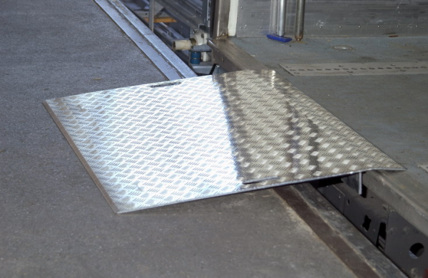 ALTEC AWB Mobile Aluminium Überladebrücke Warzenblech 307.00.009