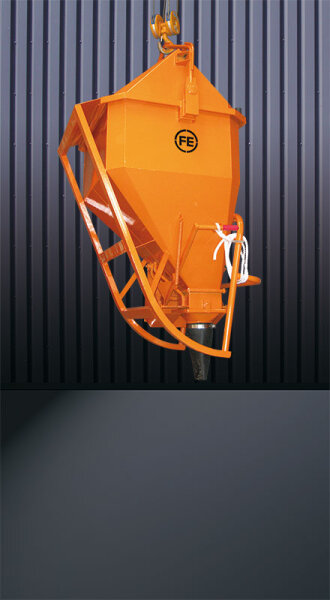 EICHINGER Betonsilo, 1033C.6, 375 Liter, quadratisch und abgerundet, angeschweißte Kette, Handhebel, zentraler Auslass, 1500 mm Gummischlauch, Ø 200 mm