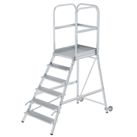 MUNK Podesttreppe einseitig begehbar mit Rollen und...
