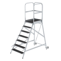 MUNK Podesttreppe einseitig begehbar mit Rollen &...