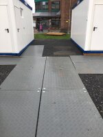 Farbige Kunststoff Fahrplatte