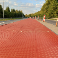 Farbige Kunststoff Fahrplatte