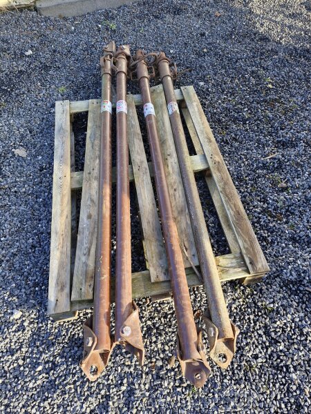 4x MÜBA Schrägstütze Gr. 1, gebraucht Länge 1,80 - 3,00 m, lackiert I Bauschrägstütze Betonschrägstütze