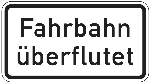Fahrbahn überflutet