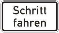 Schritt fahren