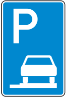 Parken auf Gehwegen ganz in Fahrtrichtung rechts