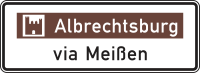 Touristischer Hinweis mit Bezugsziel, Variante „via...