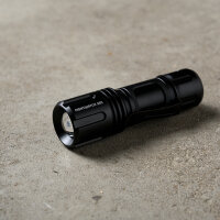 Shada LED Taschenlampe 700345 CREE Zoom kaltweiß,...
