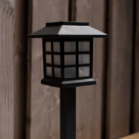 Shada Solar-Außenleuchte 1000441 Kiew Schwarz mit Erdspieß und Sensor, 2700 K, IP44
